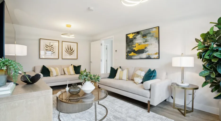 Elgrove Gardens, Plot 5 Show Home, Family Room 